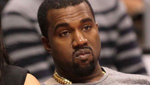 Kanye West enfrenta demanda por discriminación racial y maltrato laboral
