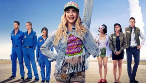 Space cadet: Fecha de estreno y tráiler protagonizado por Emma Roberts con participación de Yatra