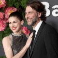 Noticia Alexandra Daddario anuncia su dulce espera: la llegada del primer heredero en camino