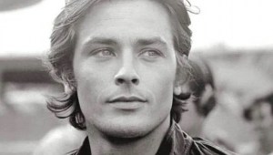 Muere el gigante cinematográfico francés Alain Delon a los 88 años
