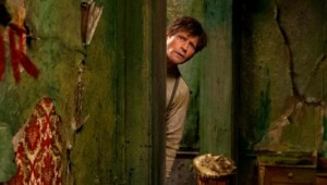 Tráiler de Mr. K: La odisea surrealista de un hombre perdido en un laberinto hotelero