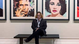 Johnny Depp exhibe sus obras artísticas en una muestra inmersiva en Nueva York