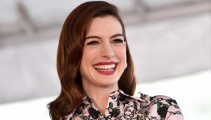 ¡No Te Pierdas esta película!  Anne Hathaway protagonizara en 'Verity': 'La Sombra de un Engaño' de Colleen Hoover