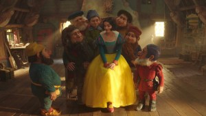 Descubre los impactantes personajes de Blancanieves y el tráiler que sacudirá el cine