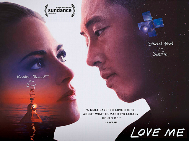 Primer tráiler de 'Love Me': Kristen Stewart y Steven Yeun protagonizan un romance lleno de ciencia ficción