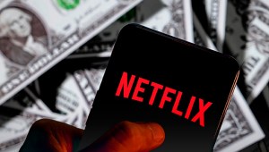 Netflix comienza el año incrementando el costo de sus suscripciones, afectando incluso al plan con anuncios