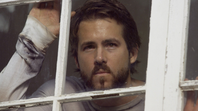 Ryan Reynolds desata polémica tras golpear a un actor infantil en el set de ‘Terror en Amityville’