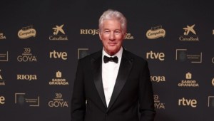 ¡Richard Gere admite que su Goya 2025 es gracias a su esposa gallega!