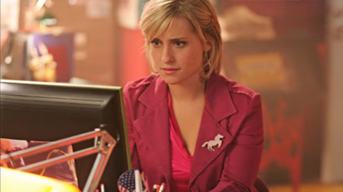 De 'Smallville' a la sombra: La impactante nueva vida de Allison Mack