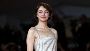 Emma Stone confiesa su creencia en los extraterrestres y desata las teorías del multiverso