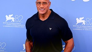 Dwayne Johnson se emociona hasta las lágrimas al recibir una ovación de 15 minutos en Venecia