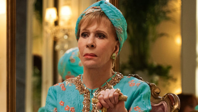 El drama vuelve al palacio: 'Palm Royale' confirma que en la costa del sol la envidia es eterna