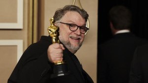 El 'Frankenstein' de Guillermo del Toro pisa fuerte hacia el Oscar 2026
