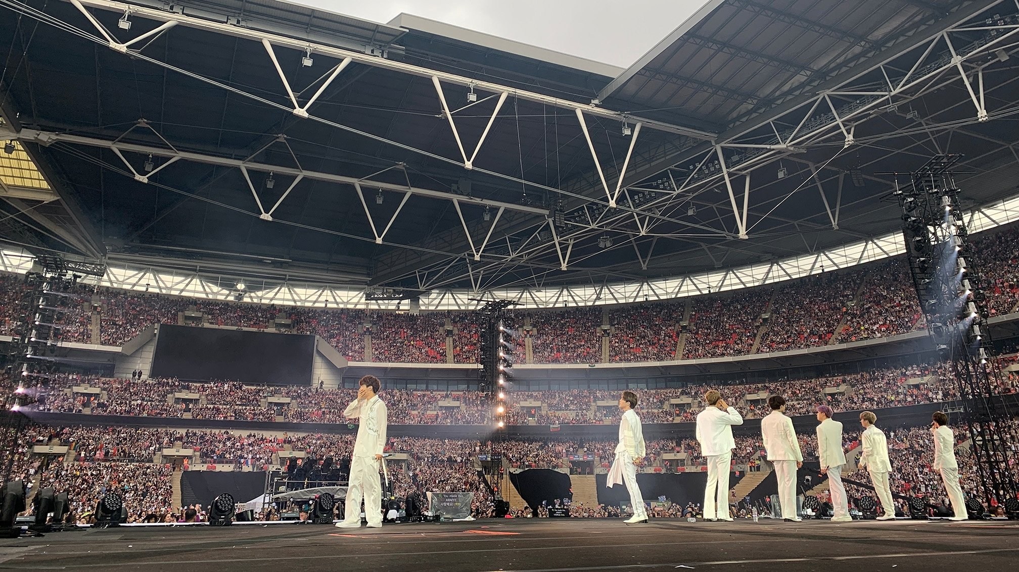 Foto de 2019 BTS WORLD TOUR LOVE YOURSELF: SPEAK YOURSELF LONDON