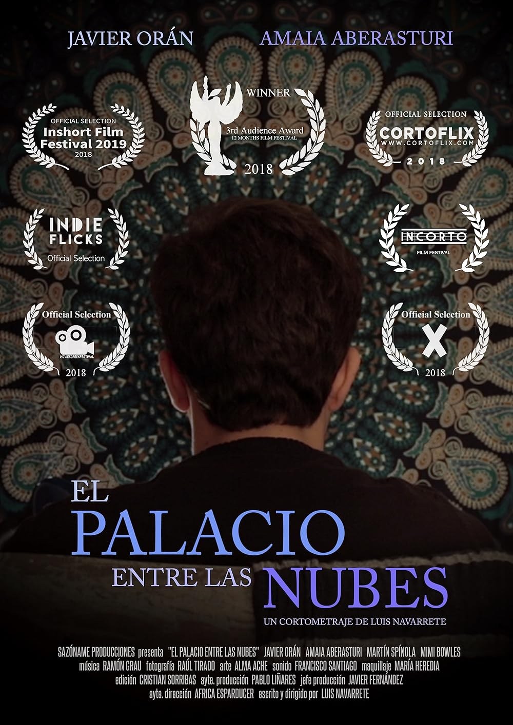 Poster de A PALACE BETWEEN THE CLOUDS