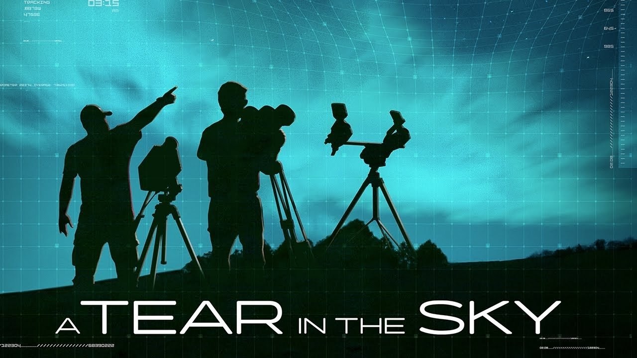 Foto de A TEAR IN THE SKY
