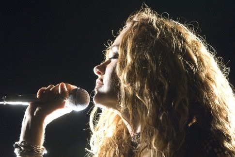 Foto de ACROSS THE UNIVERSE