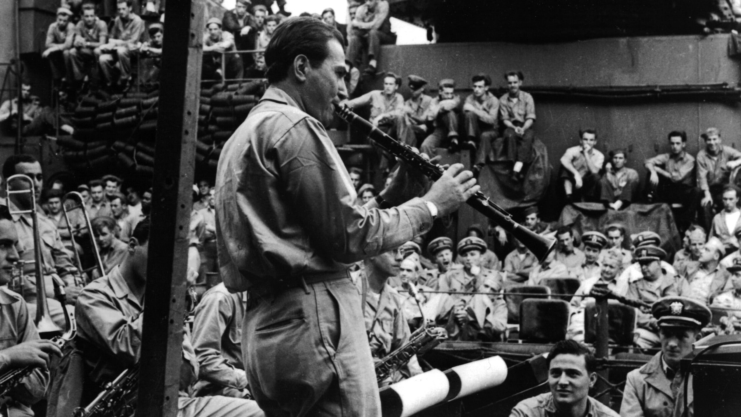 Foto de ARTIE SHAW: TIME IS ALL YOU'VE GOT