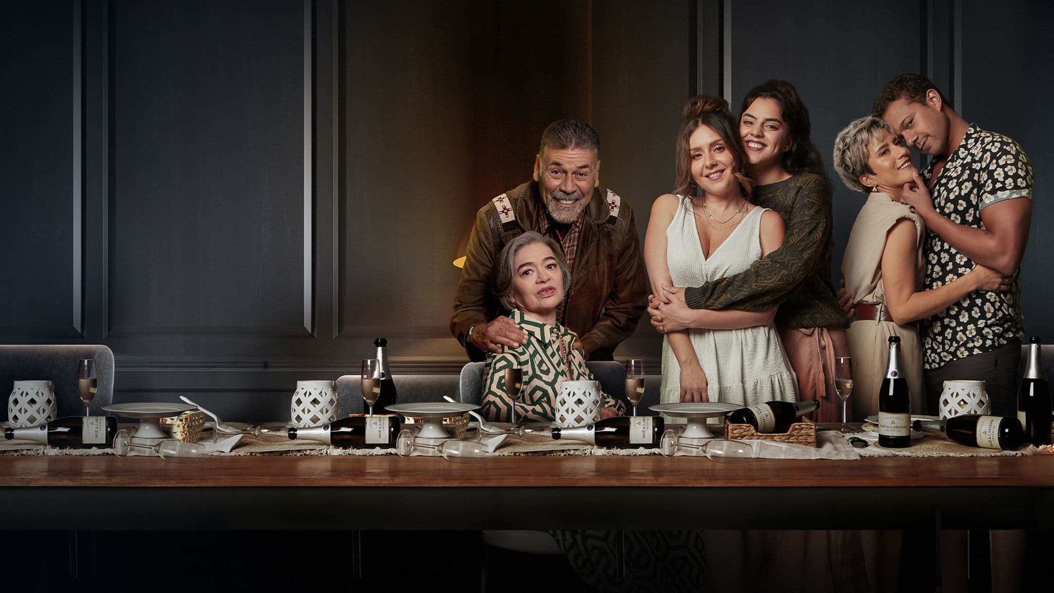 Foto de ATRAPADAS EN FAMILIA