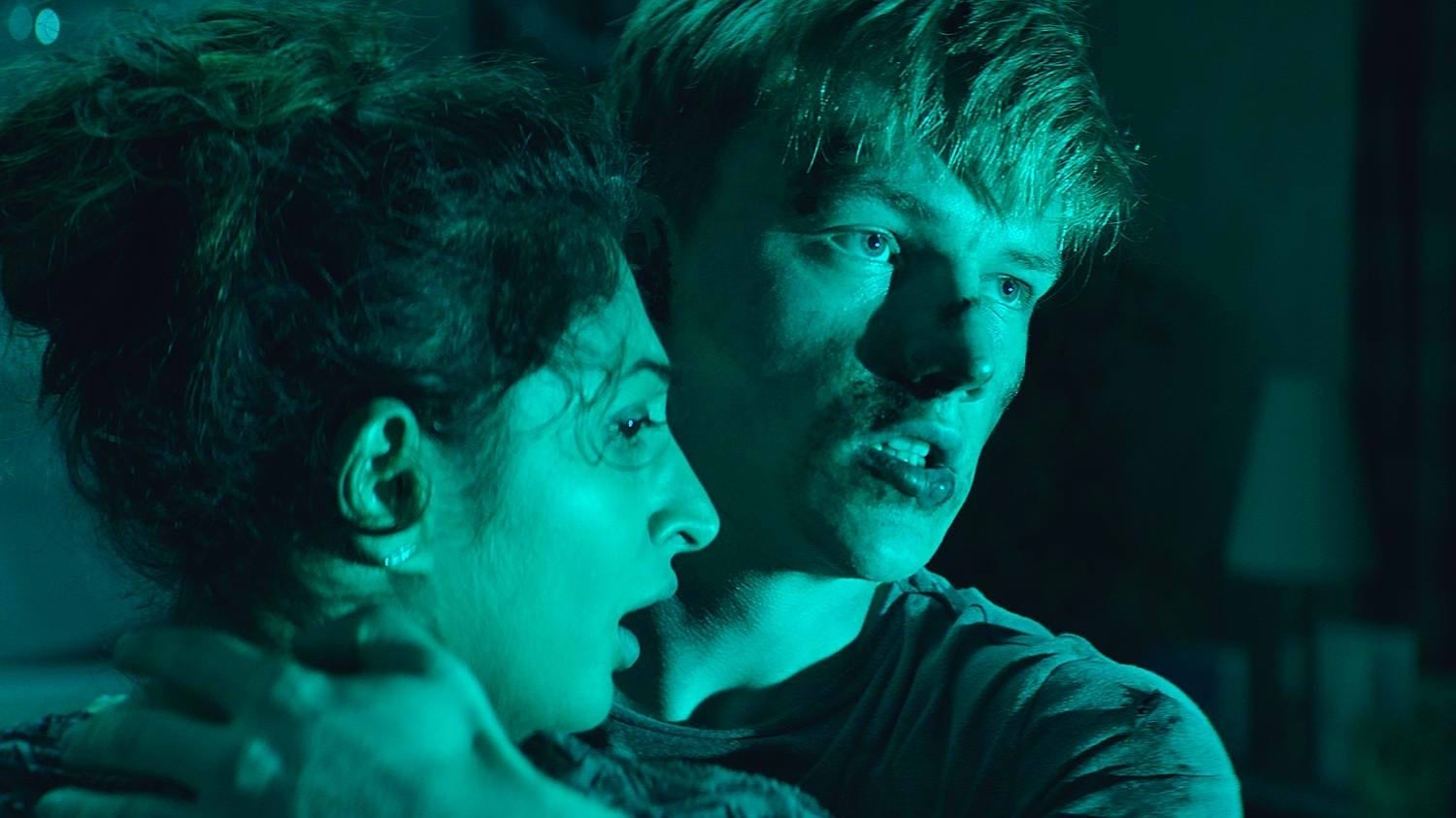 Foto de AWAIT FURTHER INSTRUCTIONS