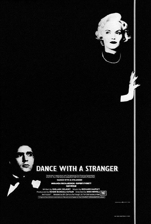 Poster de BAILAR CON UN EXTRAÑO en inglés