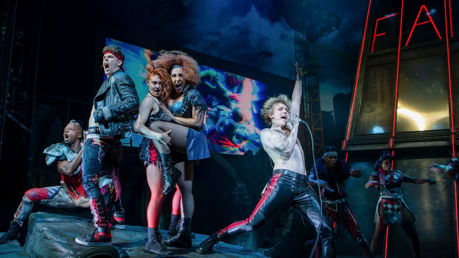 Foto de BAT OUT OF HELL: THE MUSICAL