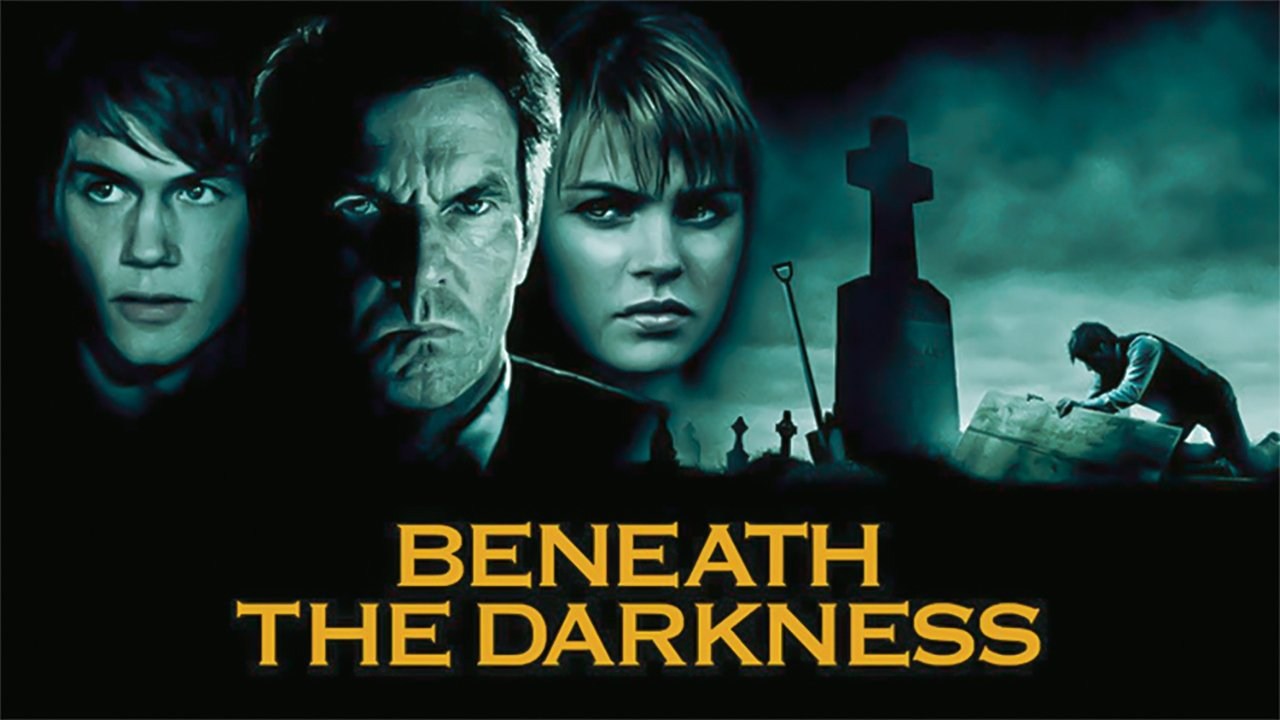 Foto de BENEATH THE DARKNESS