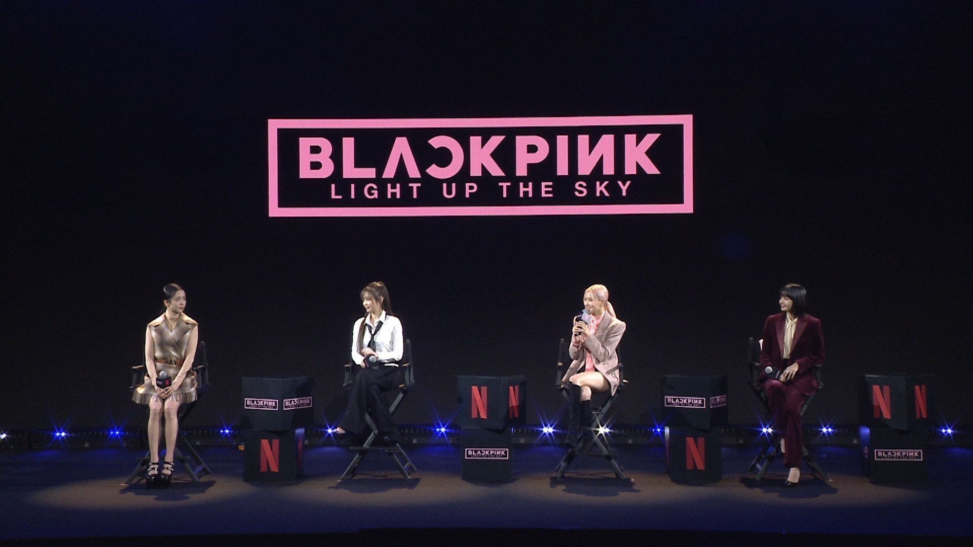 Foto de BLACKPINK: LIGHT UP THE SKY