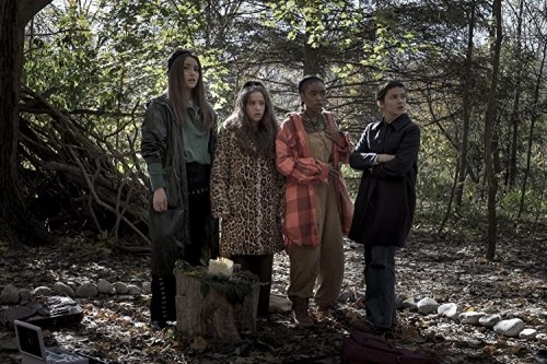 Foto de BLUMHOUSE. JÓVENES Y BRUJAS