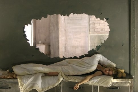 Foto de CAPTIVITY