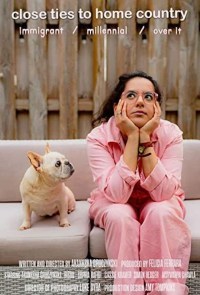Película Close Ties to Home Country
