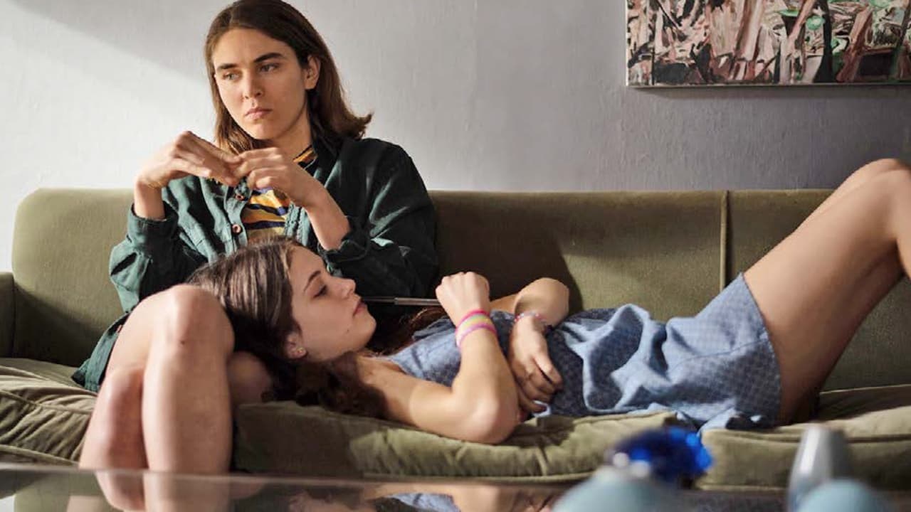 Foto de CÓMO MUEREN LAS REINAS