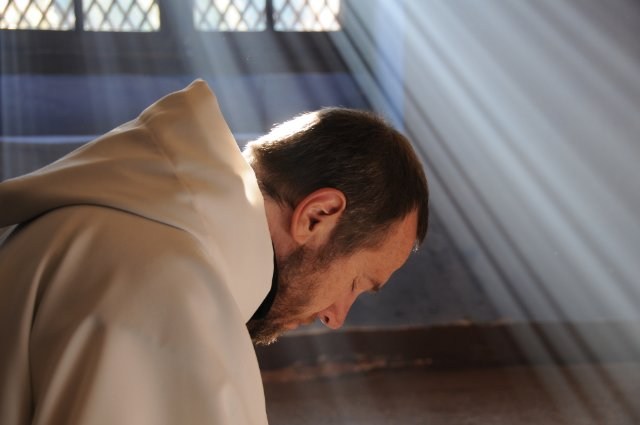 Foto de DE DIOSES Y HOMBRES