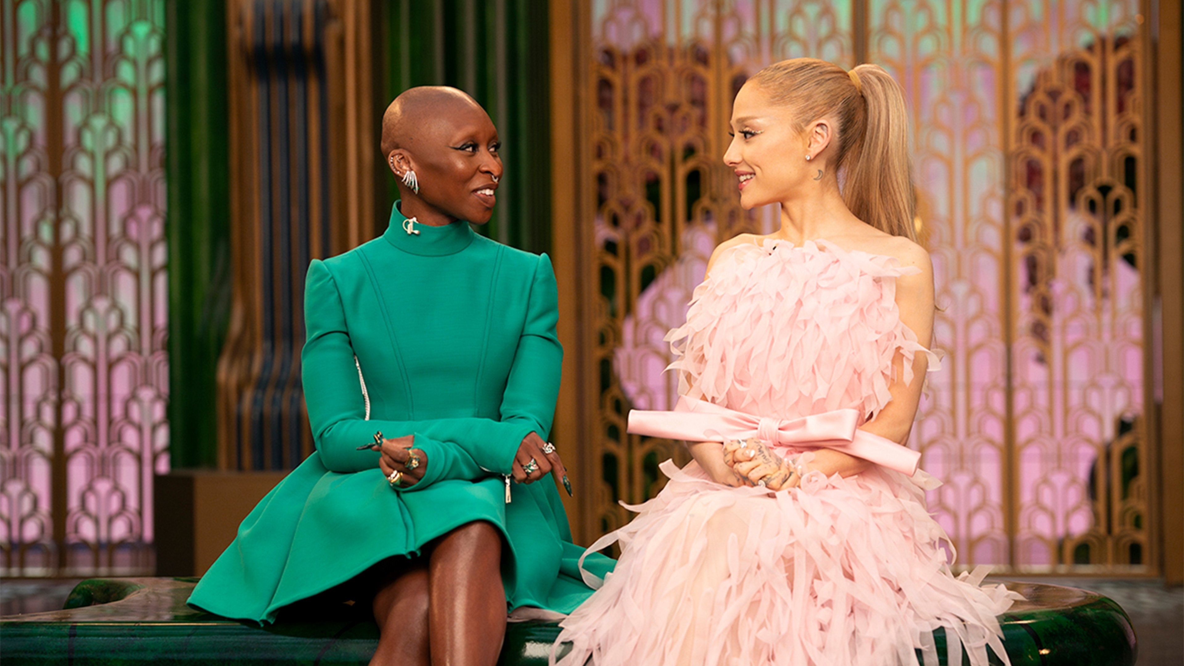 Foto de DEFYING GRAVITY: THE CURTAIN RISES ON WICKED