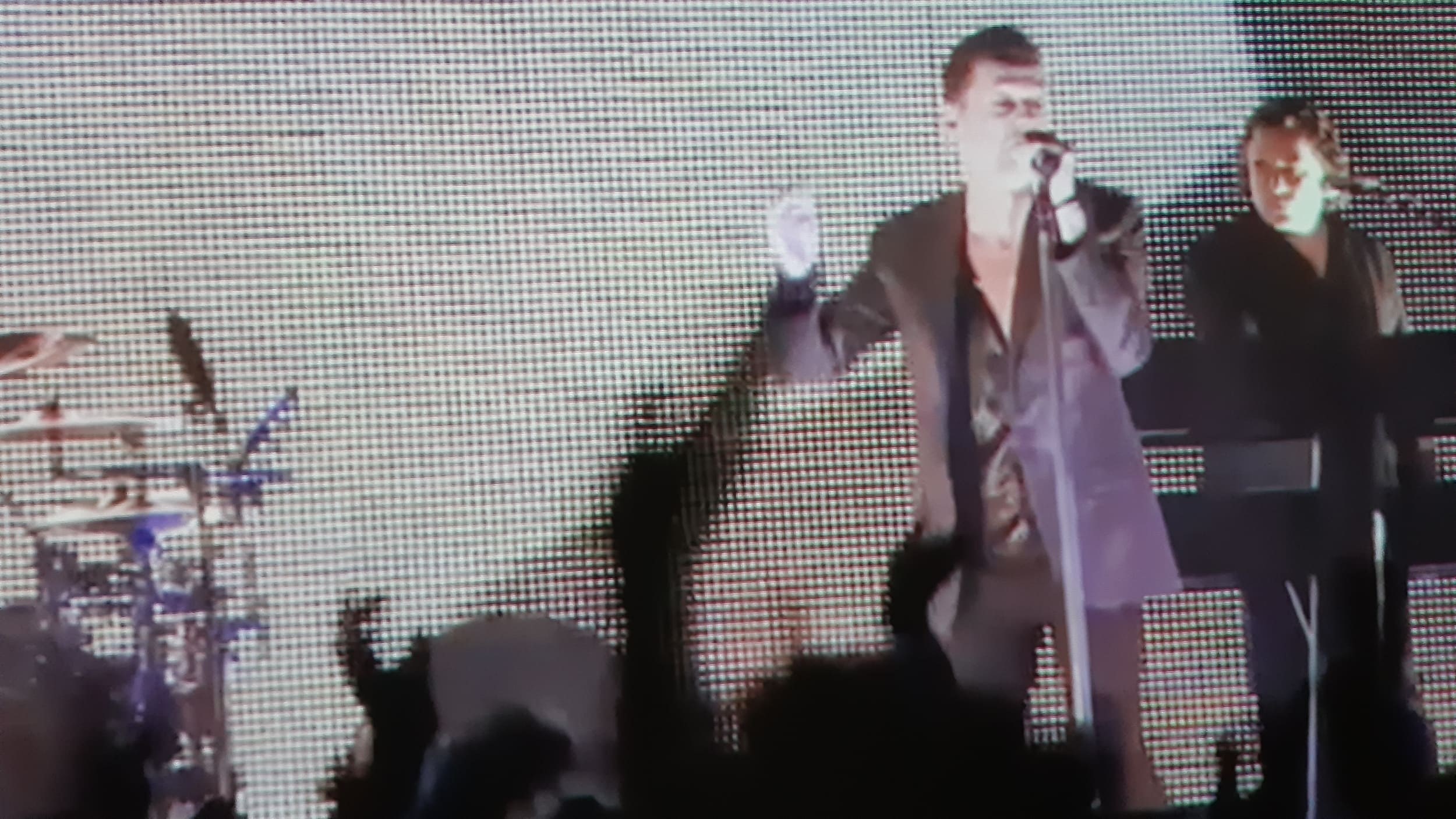 Foto de DEPECHE MODE: TOUR OF THE UNIVERSE