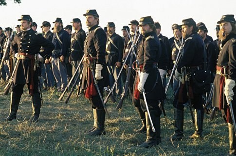 Foto de DIOSES Y GENERALES