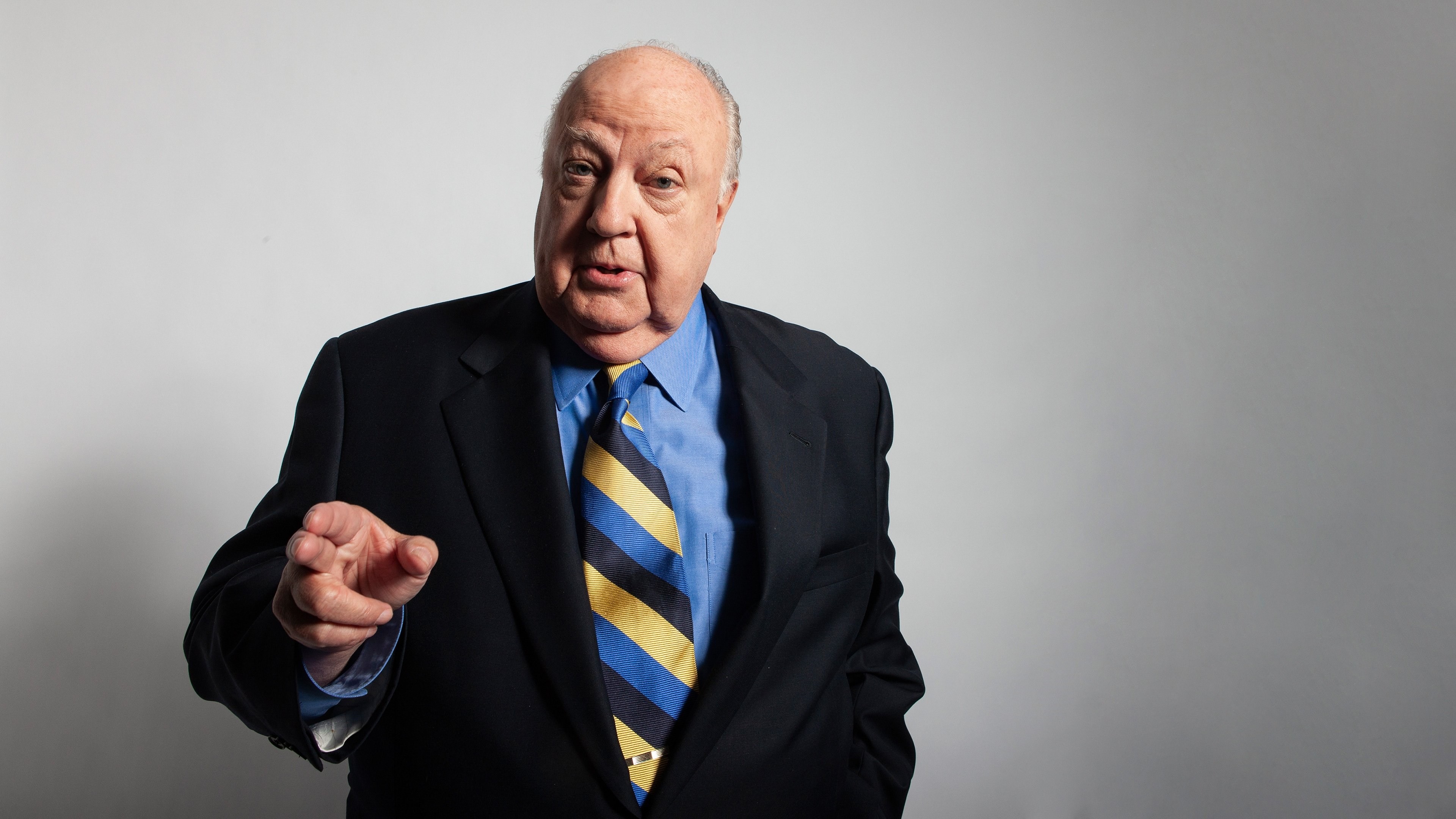 Foto de DIVIDE AND CONQUER: THE STORY OF ROGER AILES