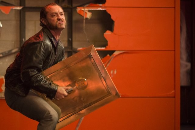 Foto de DOM HEMINGWAY