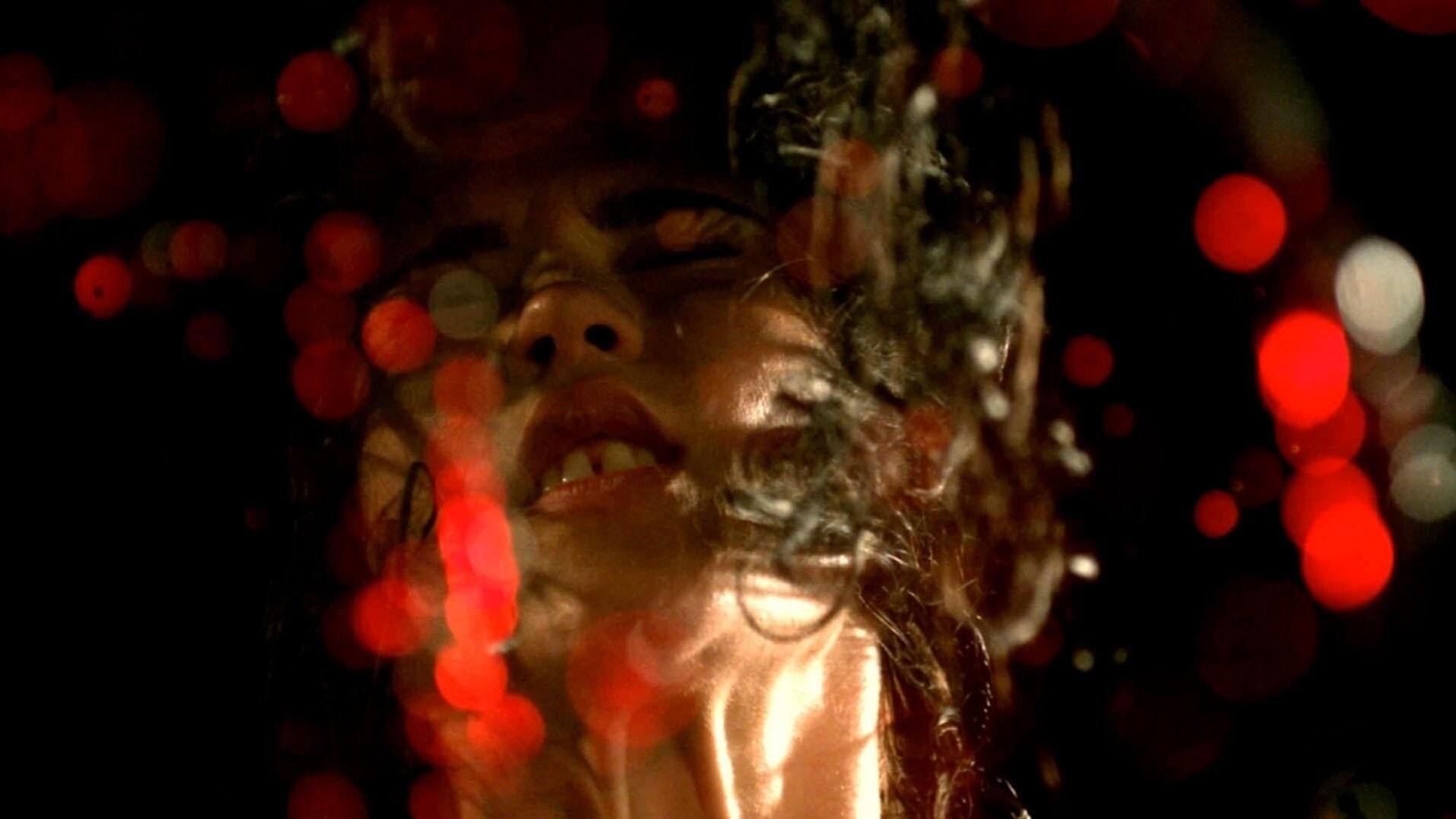 Foto de EL EXTRAÑO COLOR DE LAS LÁGRIMAS DE TU CUERPO