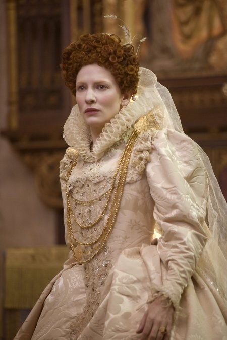 Poster de ELIZABETH: LA EDAD DE ORO
