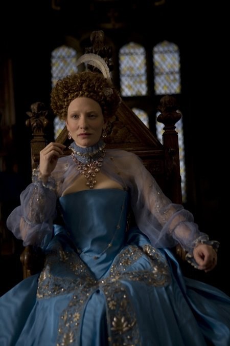 Poster de ELIZABETH: LA EDAD DE ORO
