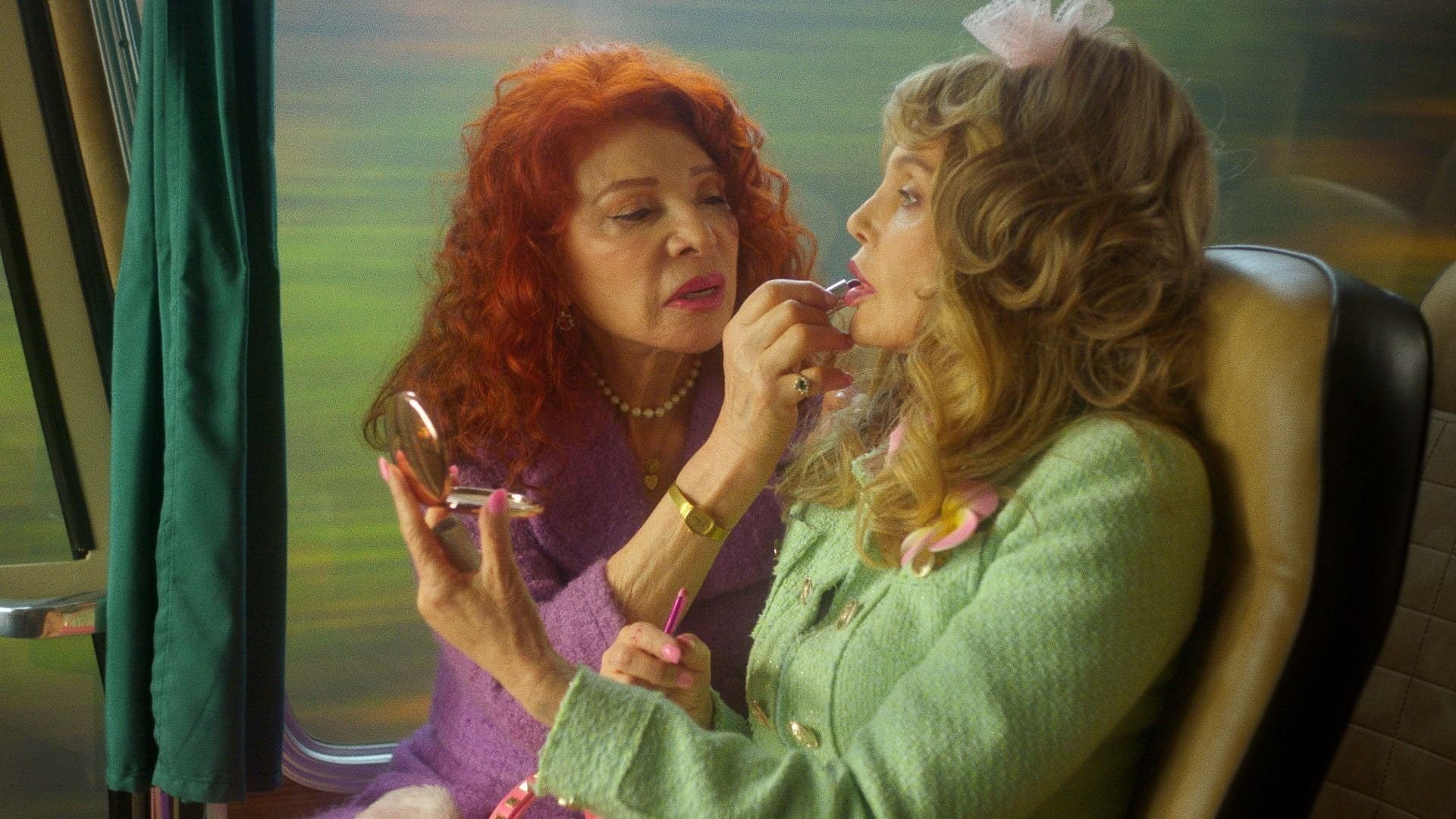 Foto de EMERGENCY EXIT