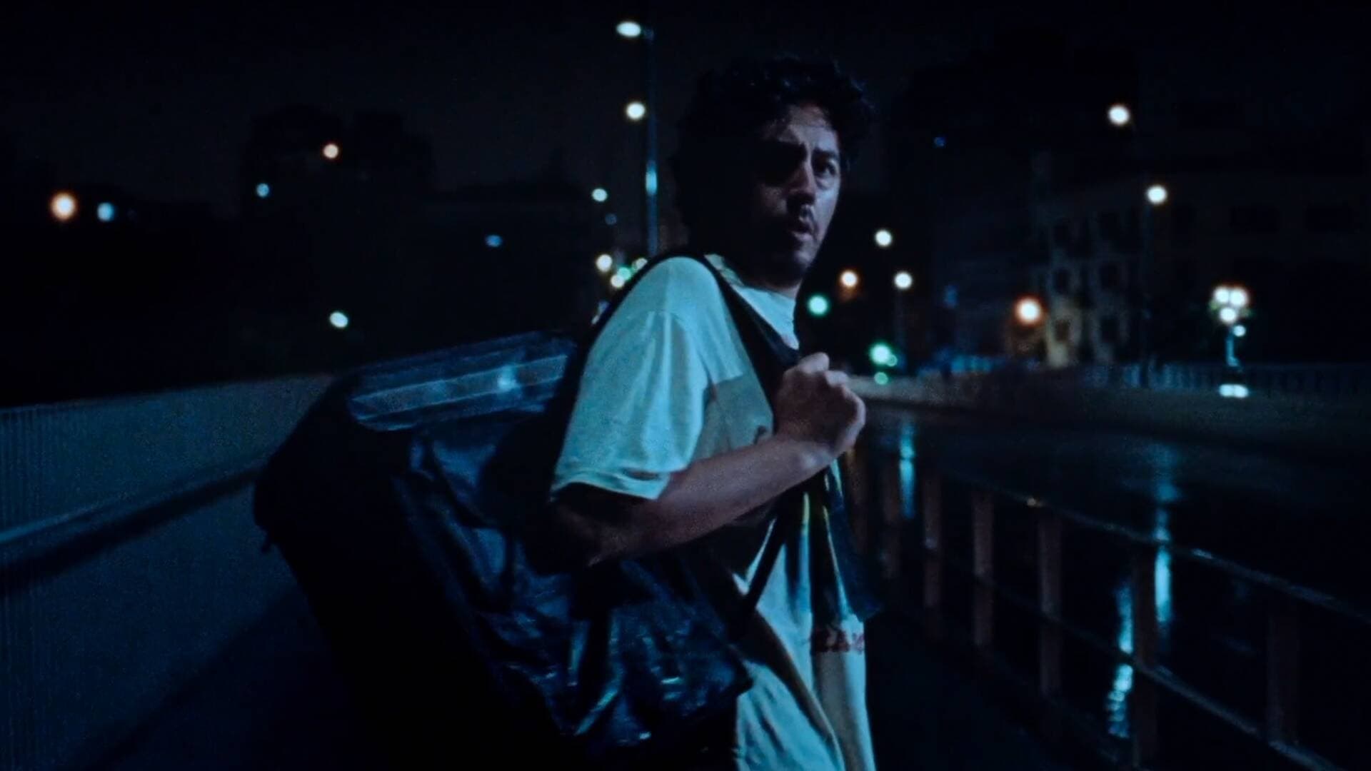 Foto de EN LA NOCHE CAMINAMOS SOLOS