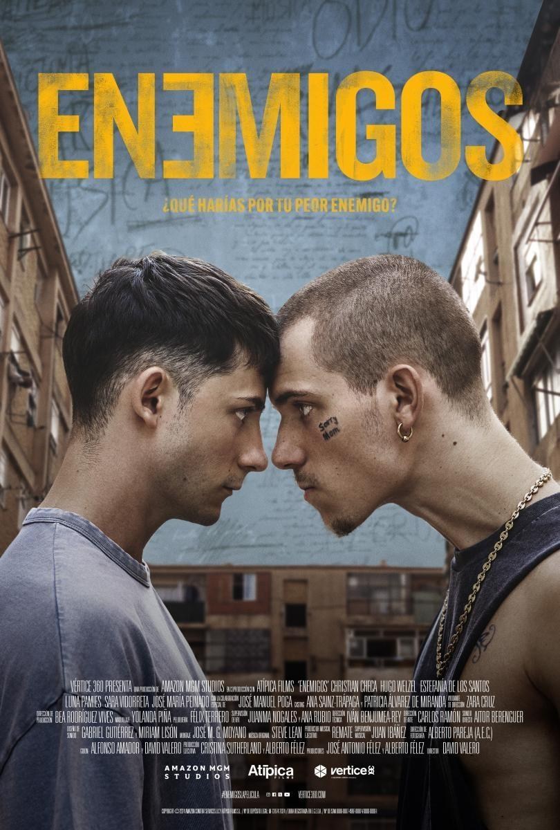 Poster de ENEMIGOS en inglés