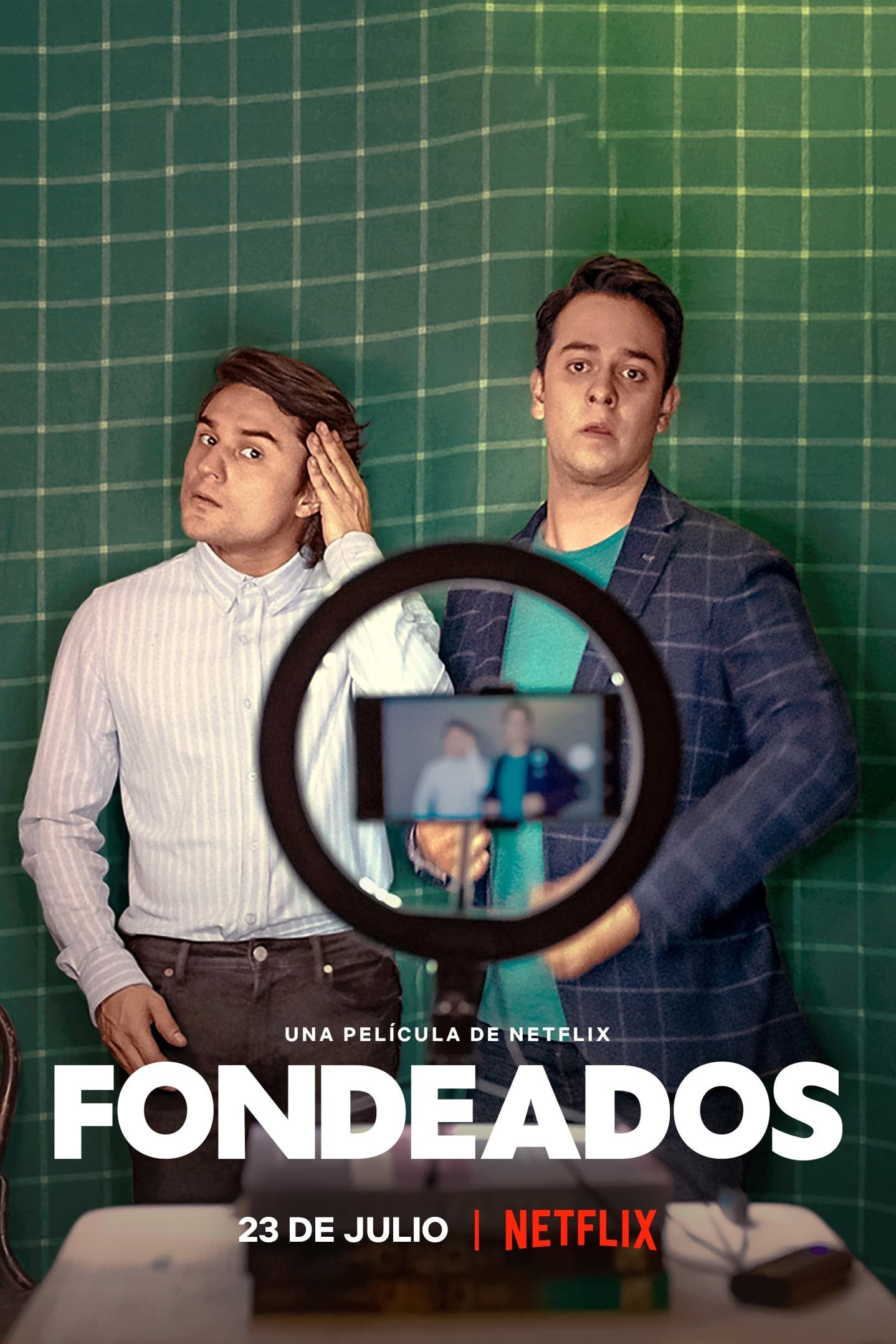 Poster de FONDEADOS en español