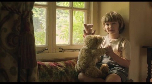 Foto de GOODBYE CHRISTOPHER ROBIN