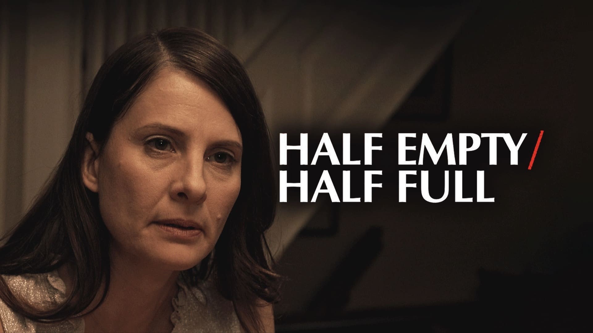 Foto de HALF EMPTY/HALF FULL