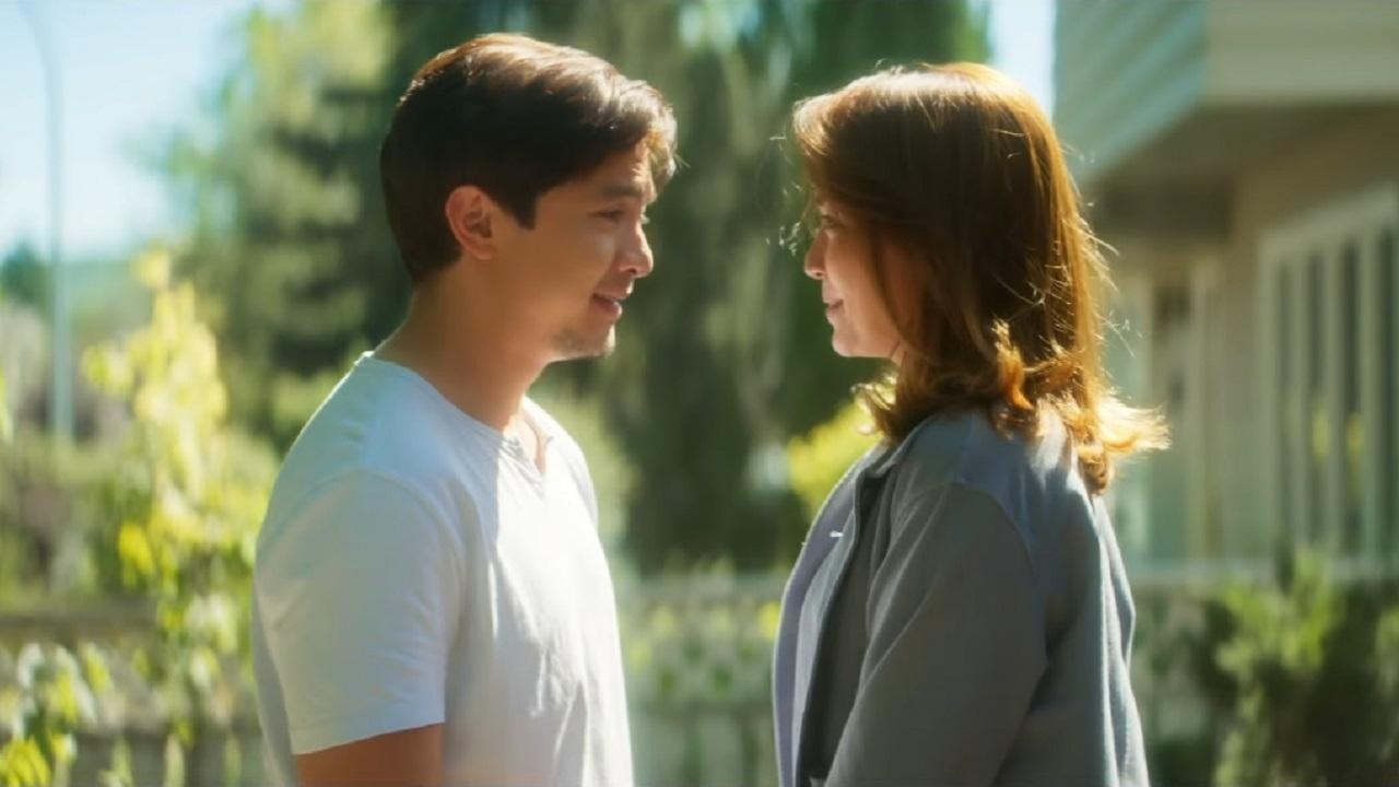 Foto de HELLO, LOVE, AGAIN