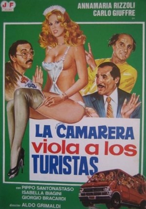 La camarera viola a los turistas