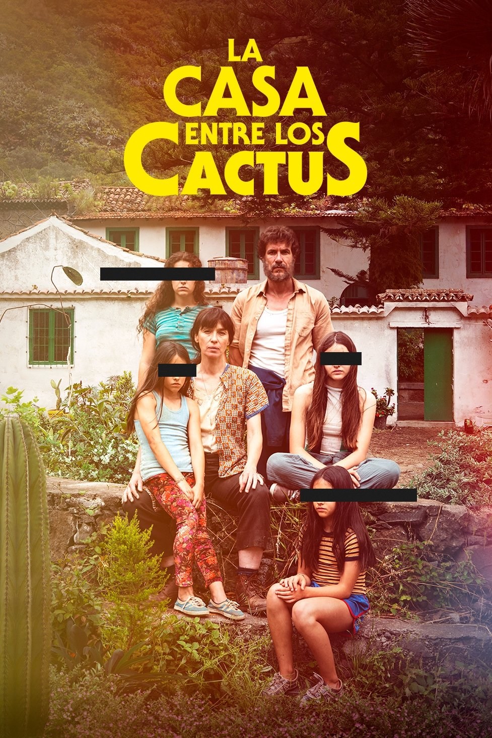Poster de LA CASA ENTRE LOS CACTUS en español